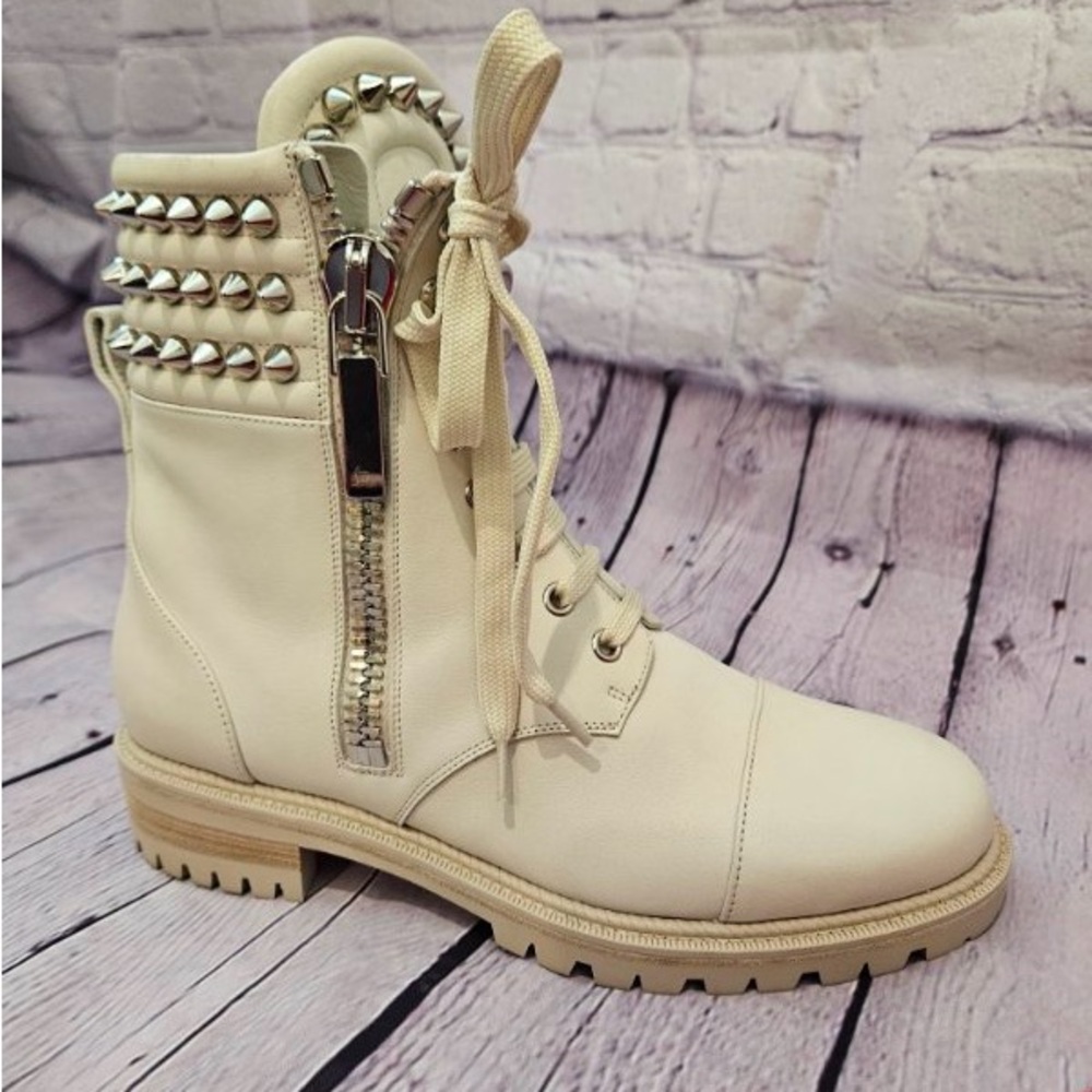 CHRISTIAN LOUBOUTIN 
Calfskin Winter Spikes Combat Boots sz 8 US